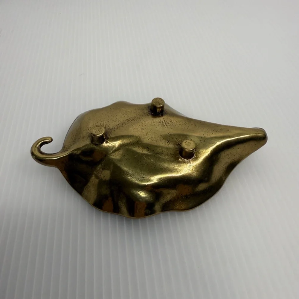 Vintage Solid Brass Leaf Shaped‎ Trinket Tray Ring Dish MCM Nature Leaves Footed